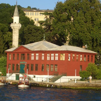 bosphoruswoodenmosque_small.jpg