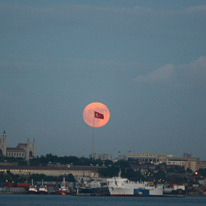 fullmoonandturkishflag_small.jpg